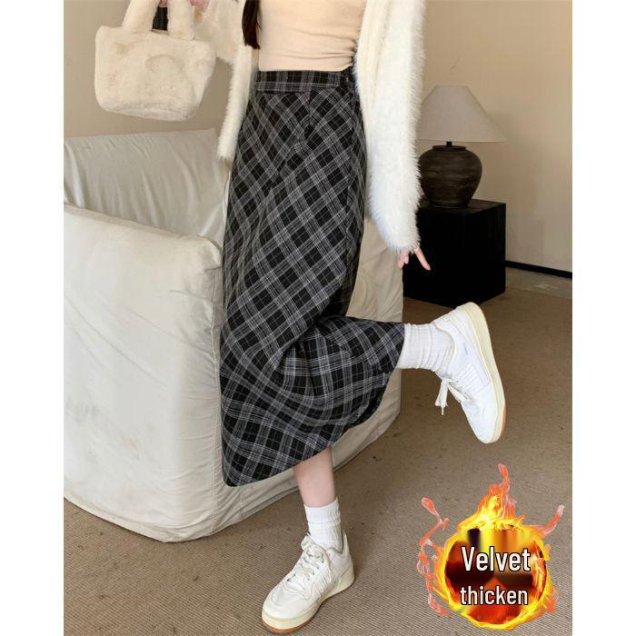 Retro Plaid Maillard Women's Slimming Velvet A-Line Skirt - Elegant Autumn/Winter Bodycon Style