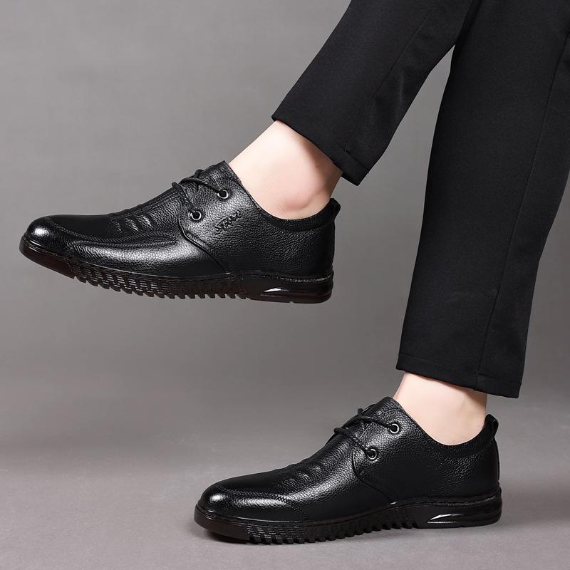 2025 spring new men's casual leather shoes cowhide soft sole British business dress leather shoes dad shoes