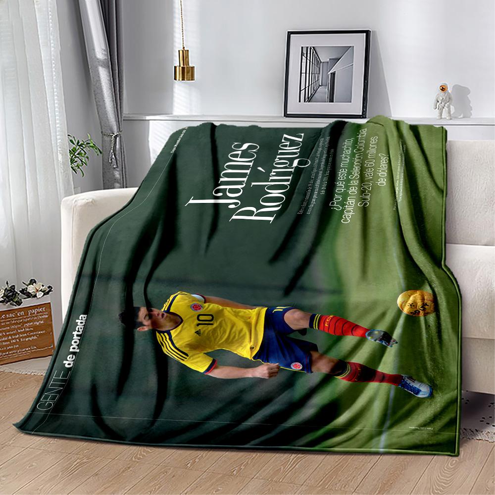 Soccer Player Action Blanket Durable Comfort Perfect for Couch Bedding Livingroom Four Seasons Multipurpose Modern