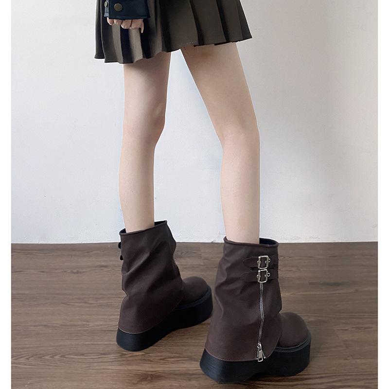 Black Popular Locomotive Slimming and Heightening Thick-soled Martin Boots Women's 2025 New Autumn Trouser Boots Small Short Boots