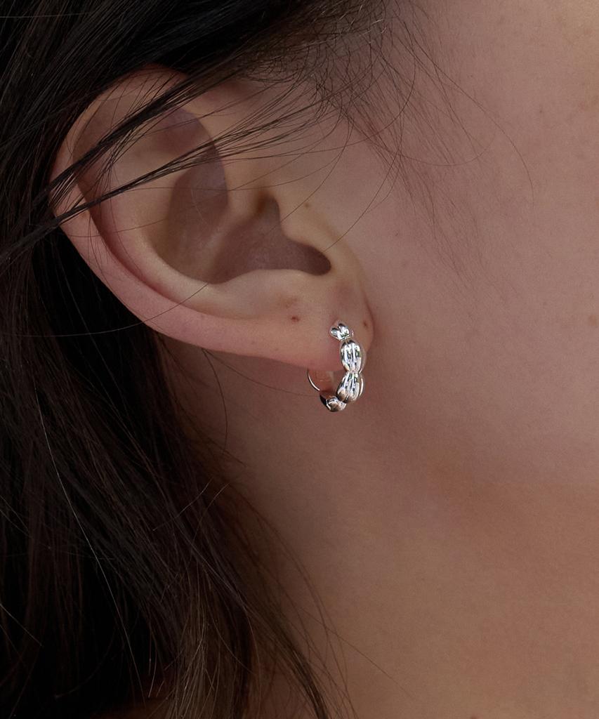 Byweekend Line Halo Earring