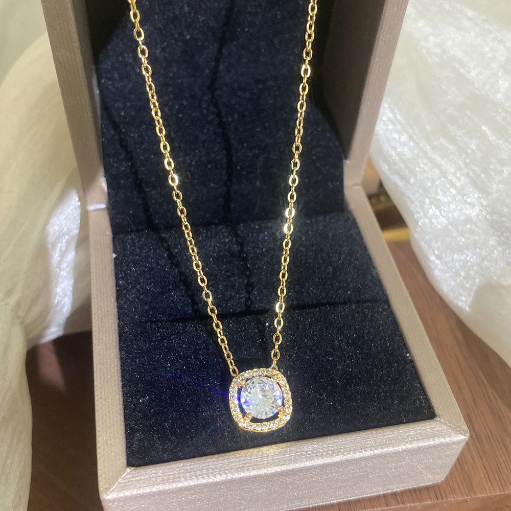 Elegant Japanese-Korean Simple Diamond Necklace for Women – Versatile Luxury Clavicle Chain with High-End Appeal