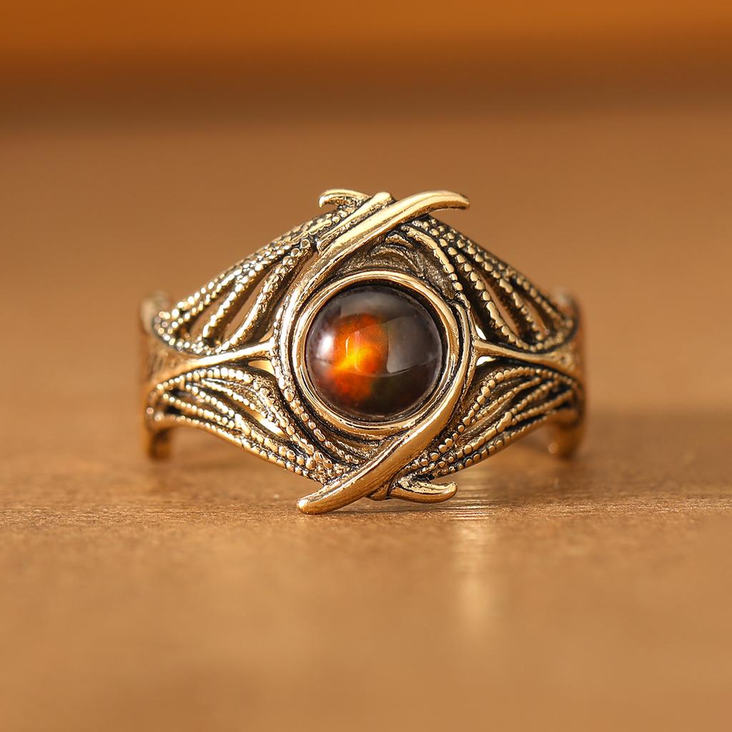 Retro distressed round artificial gemstone ring made of copper, women's jewelry ring suitable for formal occasions