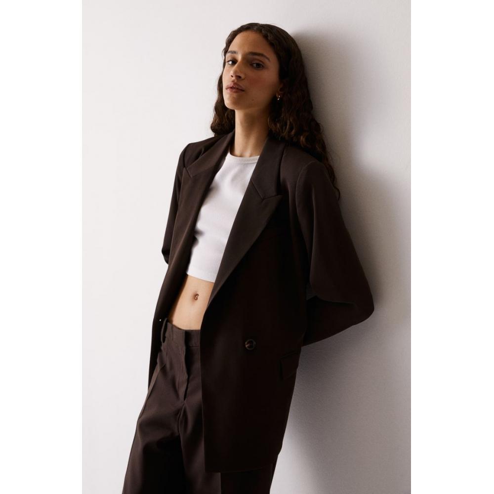

Двубортный пиджак HM темно-коричневого цвета