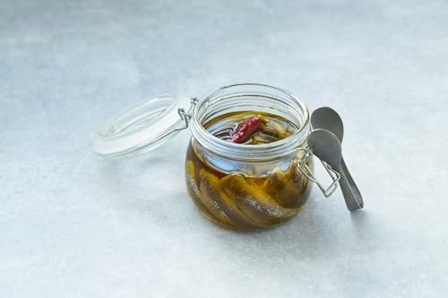 Hausgemachtes Rezeptbuch: Köstliche Zutaten, Konserven, Gewürze und Beilagen, die Sie selbst zubereitet haben