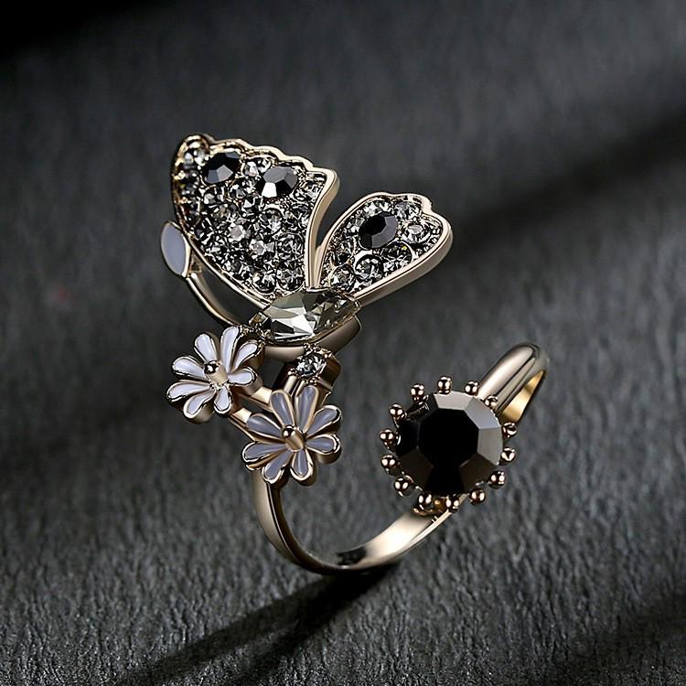 

Butterfly Ring: Women s 3D Korean Style Trendy Niche Design with Fashion Personality