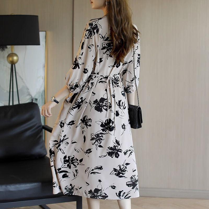 Women's Summer Korean Style V-Neck Niche High-End Waist-Cinching Temperament Dress Mid-Length Skirt