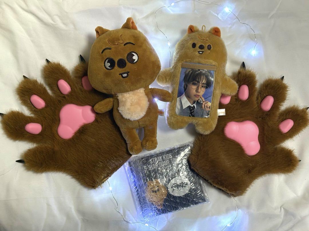 

[Б/У] Плюшевая игрушка Straykids Han Quokka с коллекционными карточками и чехлом для коллекционных карточек Quokka