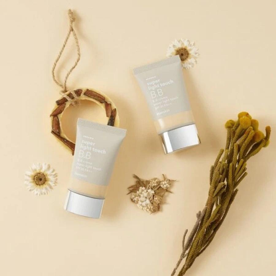 Hanskin Super Light Touch Beef Cream 30g SPF30 PA++