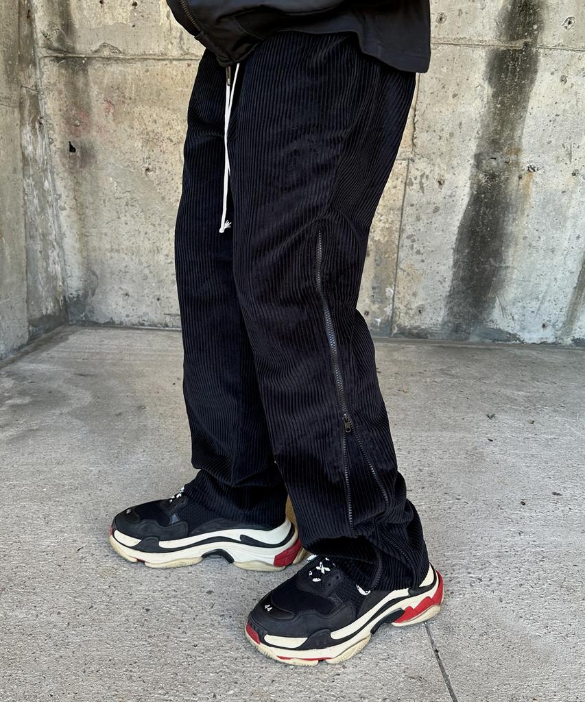 Keullako Corduroy Side Zipper Pants (Black)