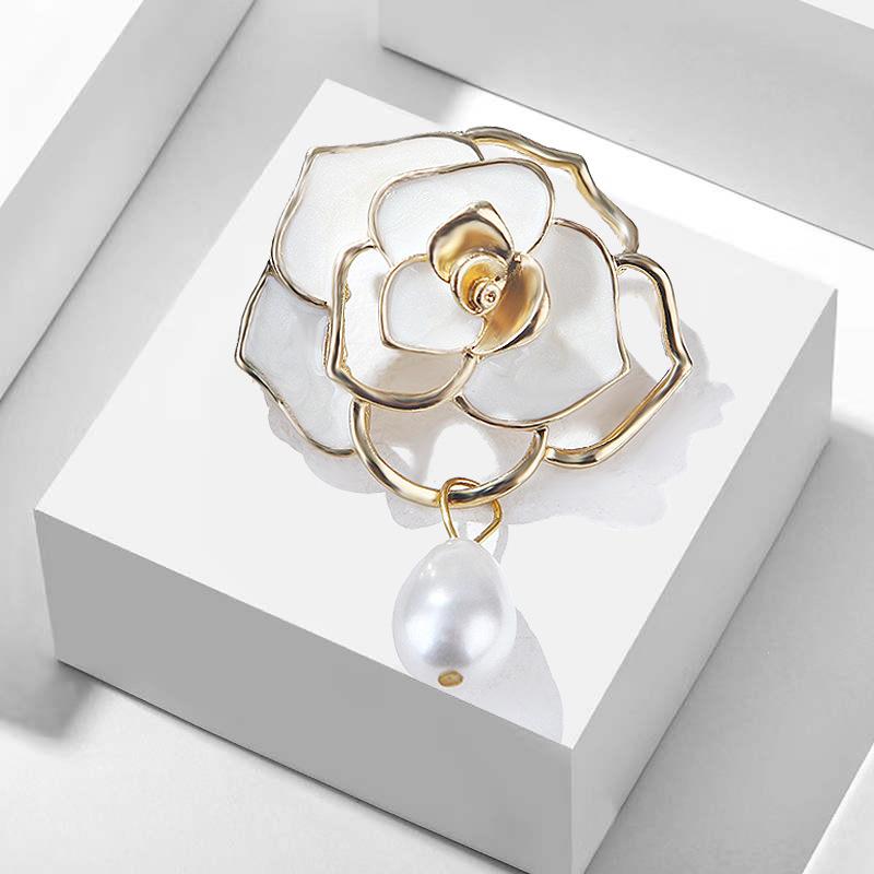 

Темперамент Камелия Полый Кулон Брошь для женщин Pin Одежда Аксессуары Corsage