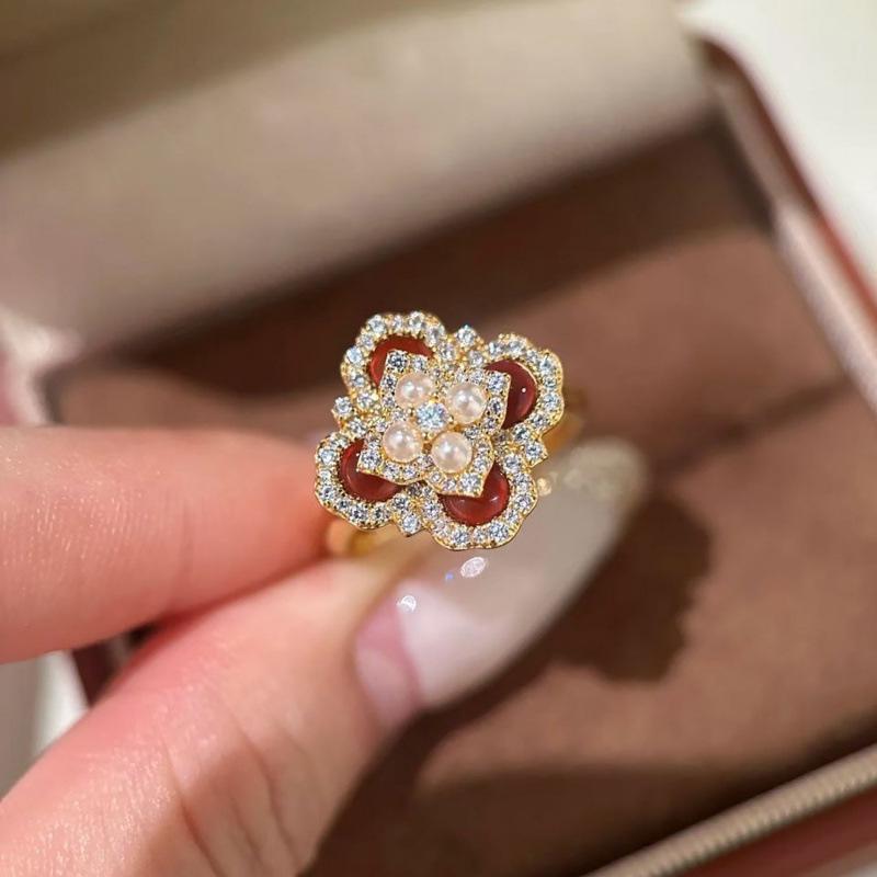 Xiaohongshu Retro High-End Four-Leaf Clover Pearl Women s Statement Ring красный