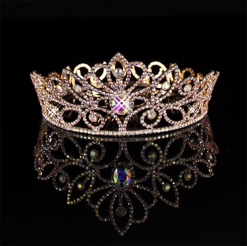 

Бриллиантовая корона Super Flash для невесты с бриллиантовой цепочкой