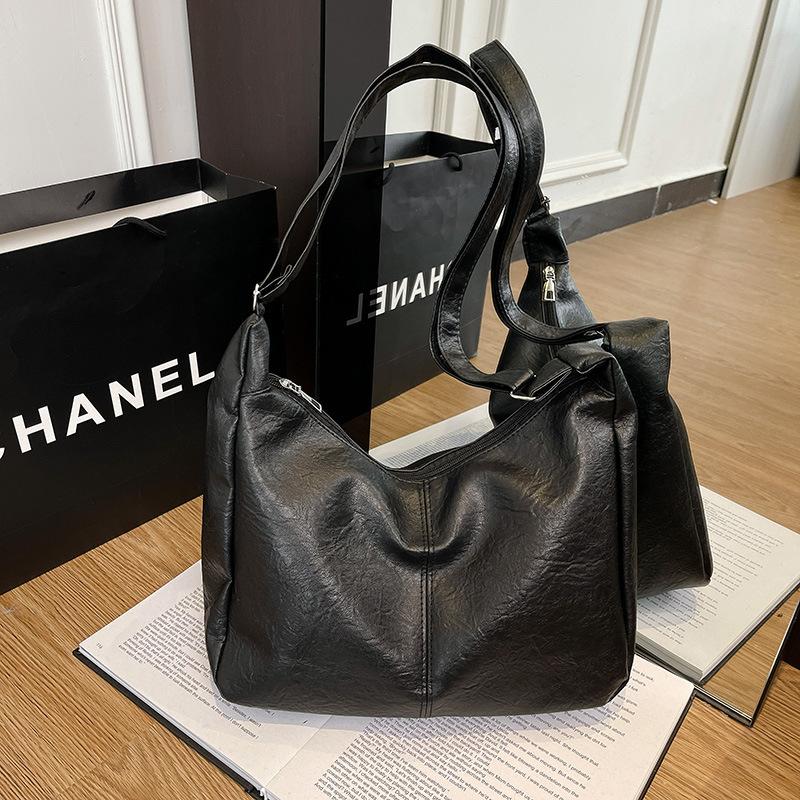 

Вместительная сумка-тоут через плечо женская 2025 новая высококлассная с ретро-дизайном, для поездок на работу, на плечо, подмышку