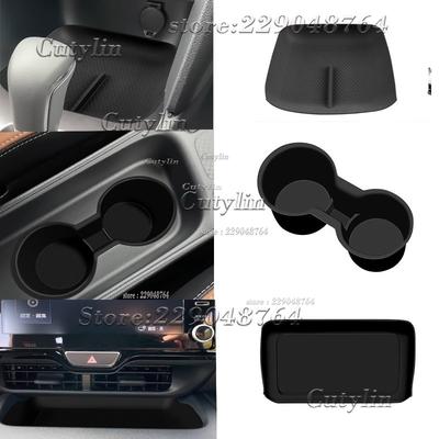 Standuri și suporturi – Covoare anti-alunecare