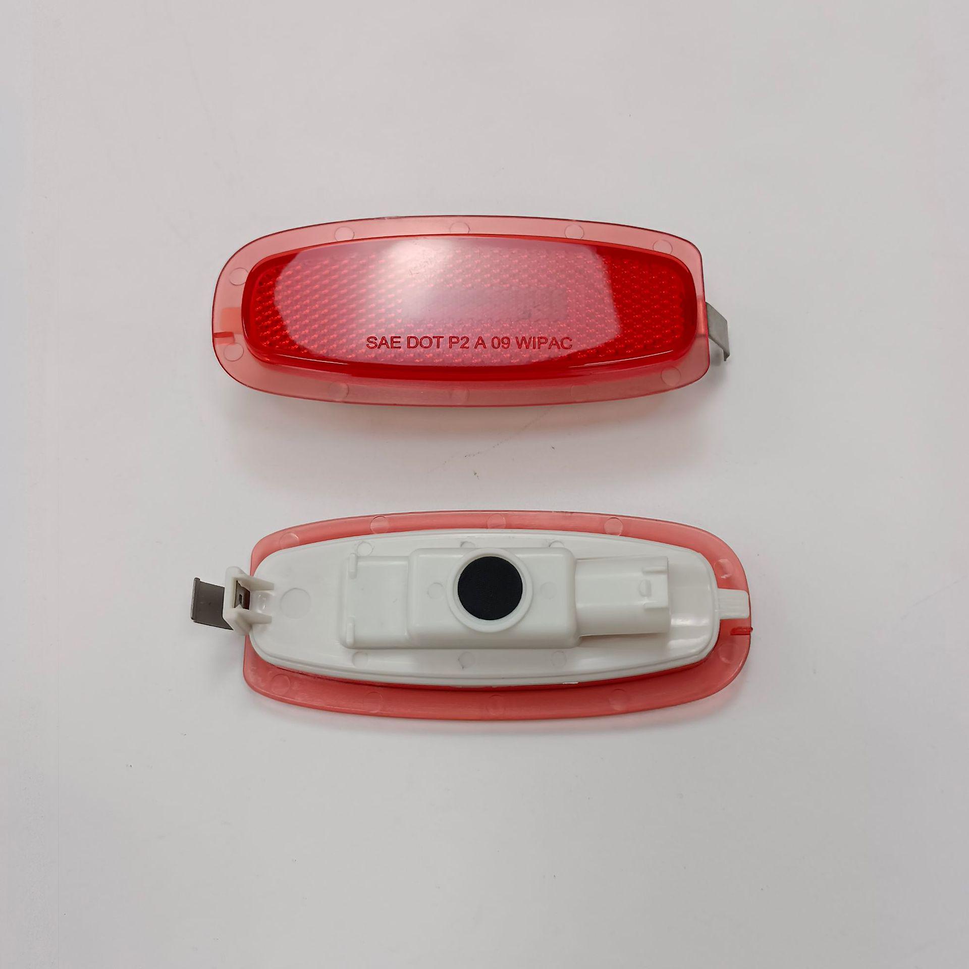 Rear Bumper Side Lights for Bentley Flying Spur/Continental 2014-2018 (Models: 3W3945061A, 3W3945062A) Consult Customer Service