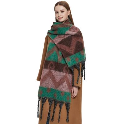 Weiblicher warmer Schal Herbst Winter dicker Liebeswellen-Druckschal Quaste