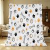 Lightweight Pet-Themed Flannel Blanket – Soft, Warm, Cute for Home Use, Halloween & Christmas Leisure