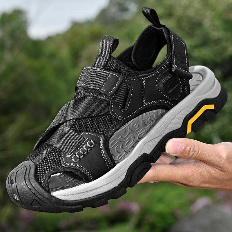 Fashion Anti-collision Toe Men Sandals Stylish Trend Man Summer Shoes Summer Mesh Flats Outdoor Male  Beach Shoes New Wading Aqua Shoes