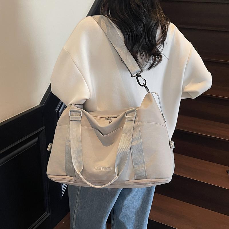 Large Capacity Short Distance Travel Bag Storage Bag Lightweight Sports Crossbody Fitness Bag