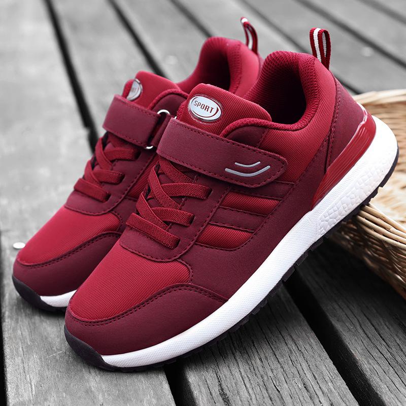 Mode Frühling Lila Strick-Sneaker Damen Slipper Mama Schuhe Weiche Sohle Schuhe für ältere Menschen Mittelalterliche Ältere Sneaker Walking Schuhe