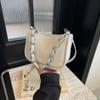 New Fashionable Shoulder Bag Popular Popular Chain Small Square Bag Underarm Bag Luxury Feeling