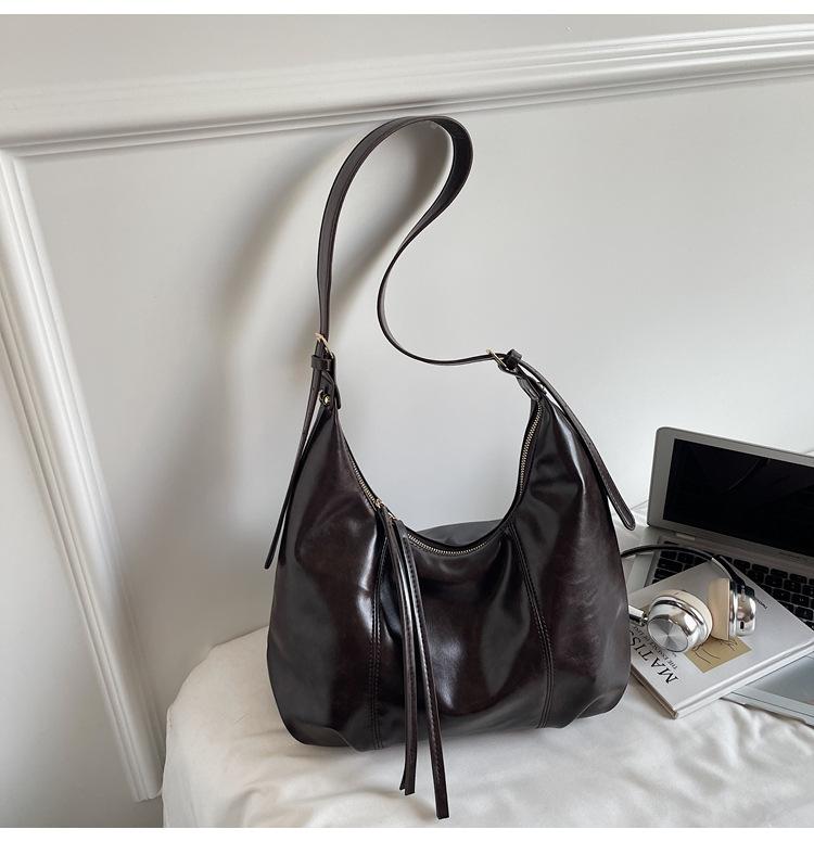 Large-capacity Bag, Crossbody Bag, Single-shoulder Bag, Fashionable and High-end Commuter Underarm Bag