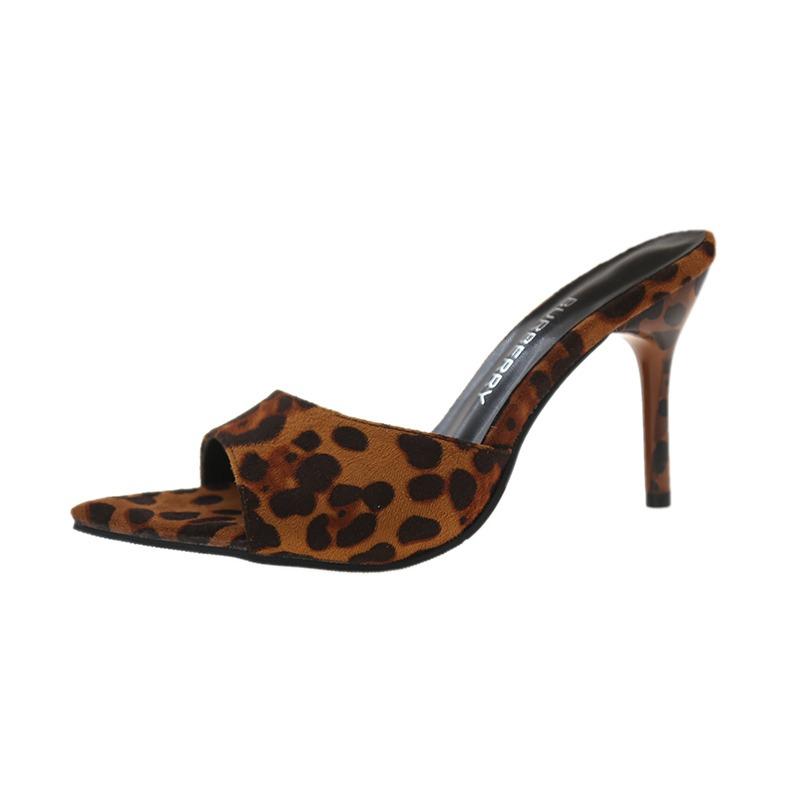 Fashion 2025 Summer New Women's Open Toe Modern Slippers Sexy Leopard Pointed Toe Outdoor Fashion Plus Size Dress Thin Heel Sandals