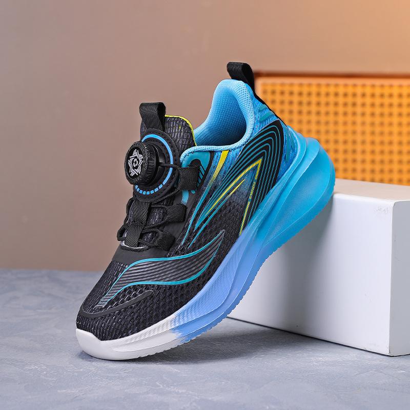 Boys' shoes 2025 summer new children's sports shoes medium and older children's rotating buckle girls' mesh step training shoes list