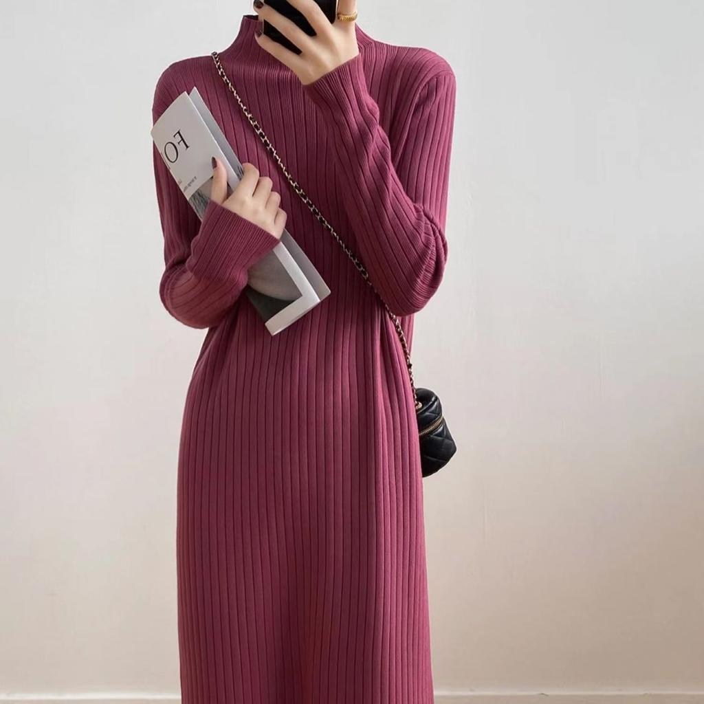 Dlouhé pletené šaty svetr s polovičním límcem