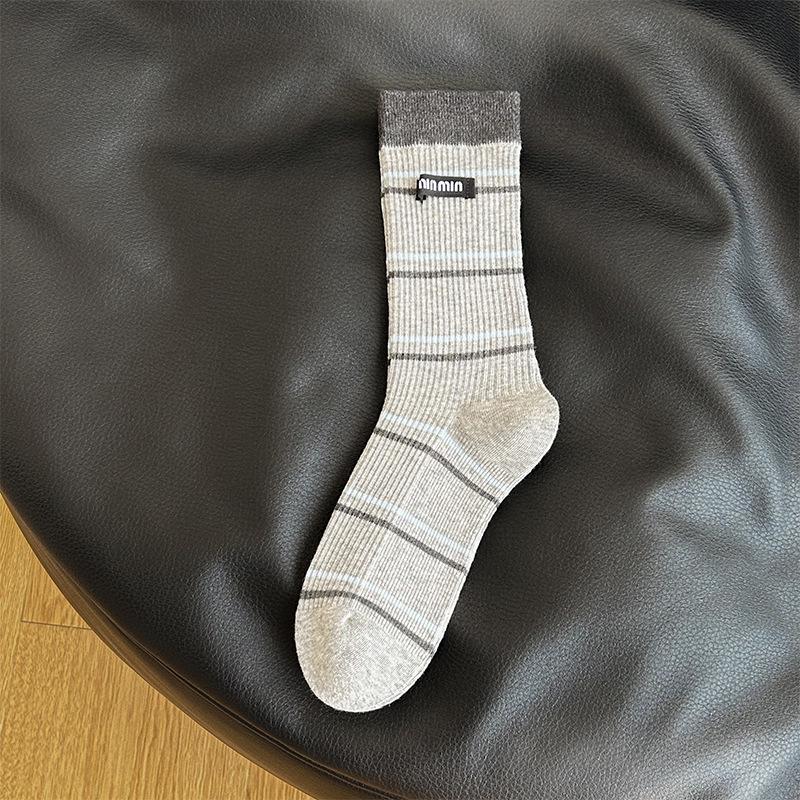 Miu-Style Striped Combed Cotton Mid-Calf Socks - Fashionable, Versatile Women's Autumn/Winter Socks