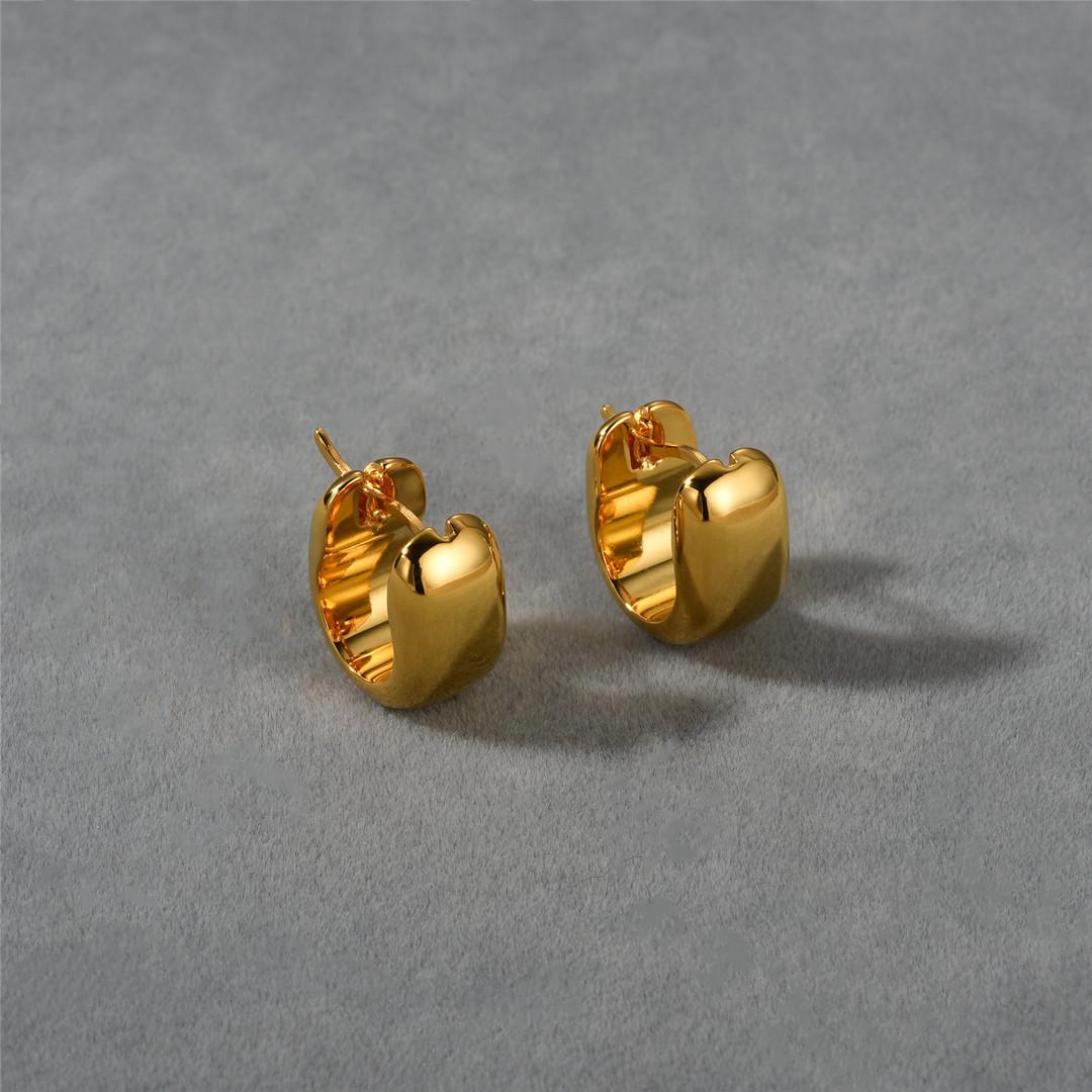 Premium Sense Metal Smooth Surface Simple Versatile Earrings Ear Buckles Niche Design Light Luxury Minimalist Earrings