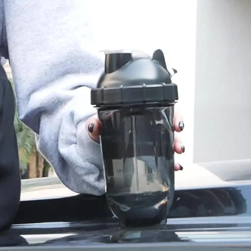 500ml Leak Proof Protein Shaker Bottle with Scale Portable Gym Water Bottle for Fitness Training Sport Mixing Cup