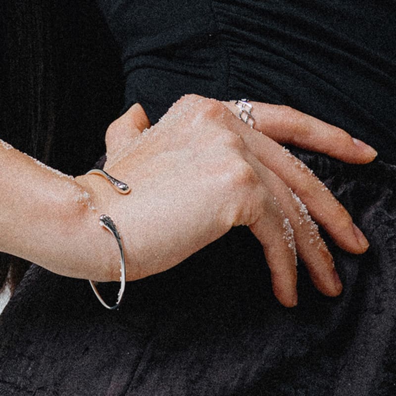 SCALETTO WS009 Curved Bangle Bracelet