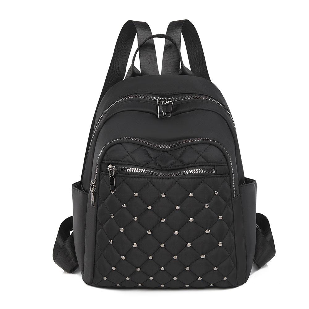 Women's Large Capacity Backpack Rhomboid Rivet Backpack