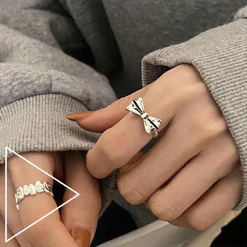 Korean S925 Sterling Silver Retro Design Ring for Women - Non-Fading, High-End Chain Style Finger Jewelry