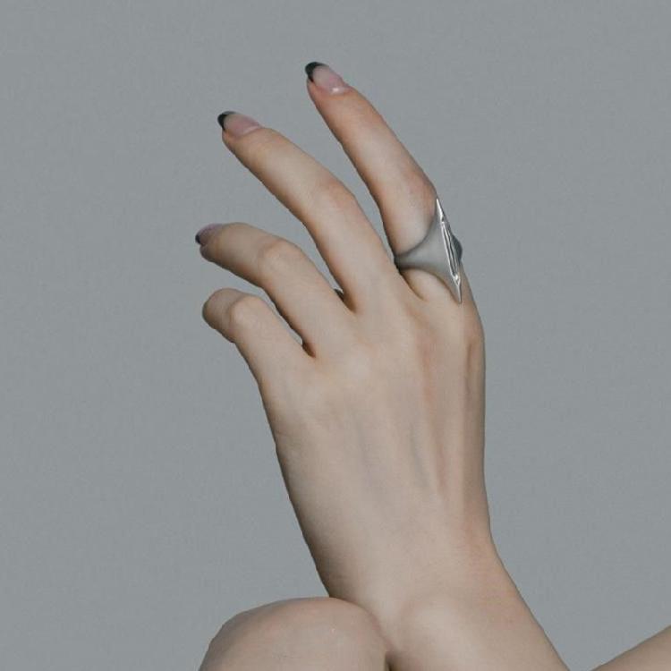 Elegant Swords Concept Minimalist Ring Comfortable Hand Accessory Delicate Rings Suitable for Everyday Outfits and Event