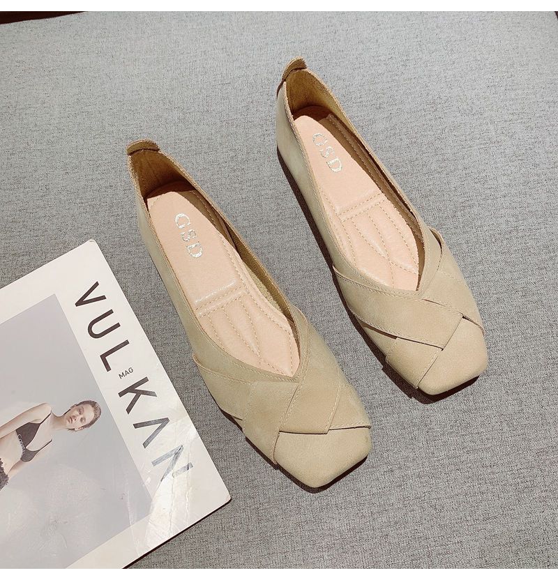 Single shoes summer and autumn square head comfortable versatile apricot light mouth one-pedal single shoes