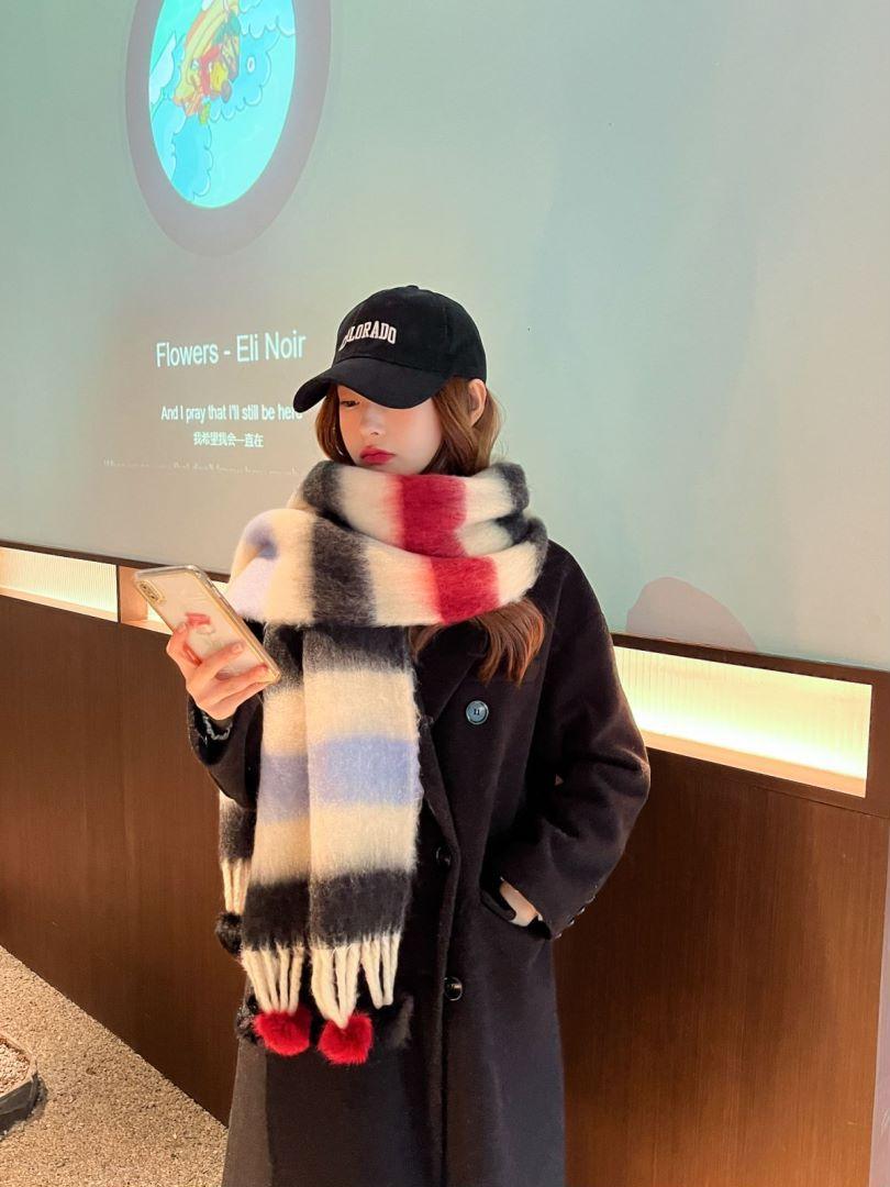 

Корейская версия нового шарфа в радужную полоску с шариком для зимних студенток, универсальный высококачественный теплый шарф, шаль scarf