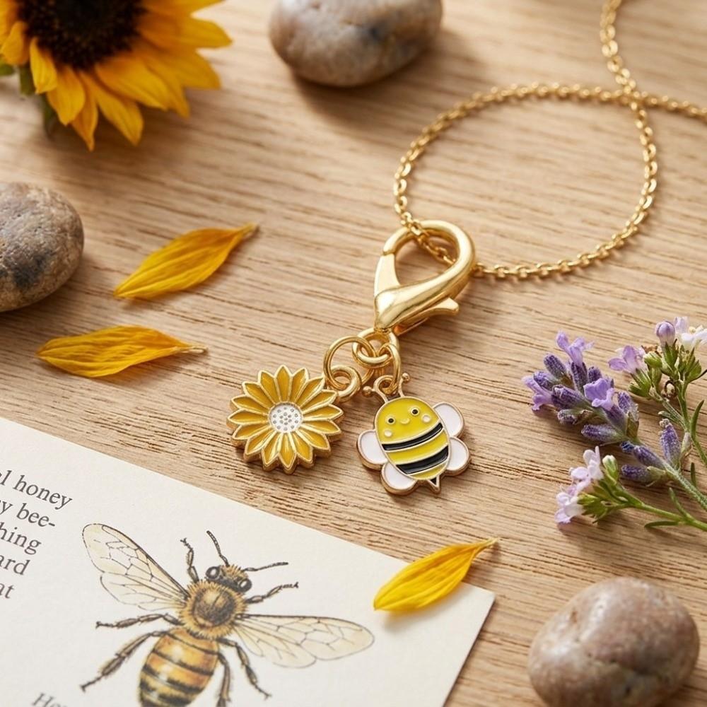 Ornaments Bee Flower Pendant Oil Dripping Bag Hanging Bee Keychain Bag Key Decor