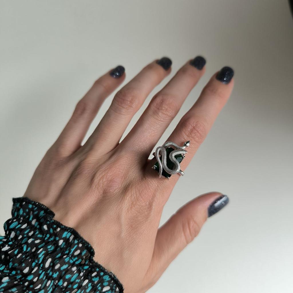 Silver Ring with Nano Emerald 5.15ct, Item Weight 5.57 G (2182498)