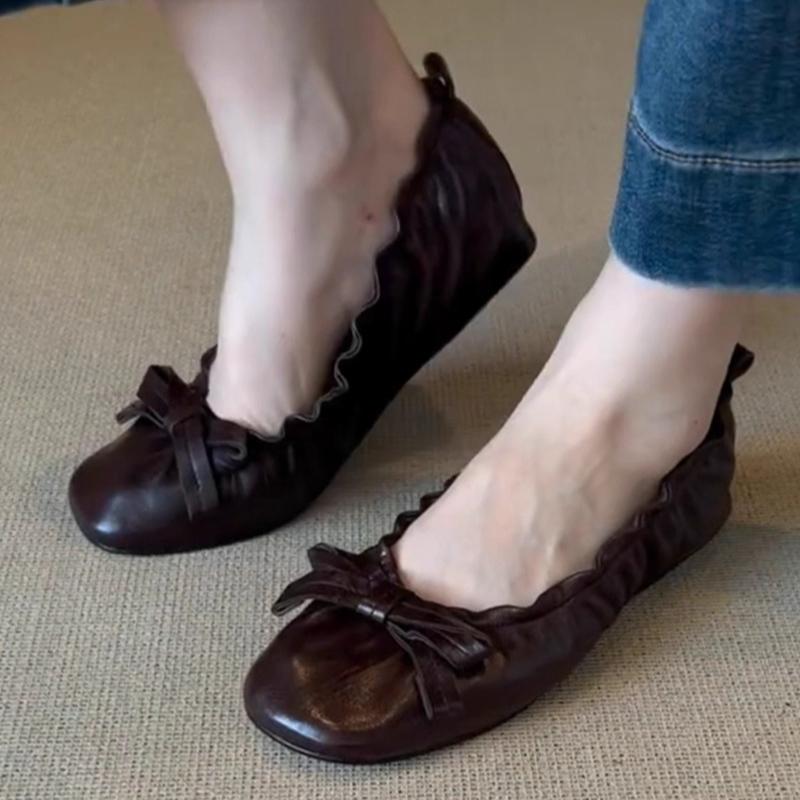 Fashion Red Bow Pleated Design Brand Ballet Flat Shoes Women Retro Round Toe Shallow Mary Jane Shoes Comfortable Moccasin Casual Shoes