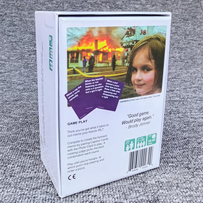 Versione inglese di what do you meme card game party board game interactive card