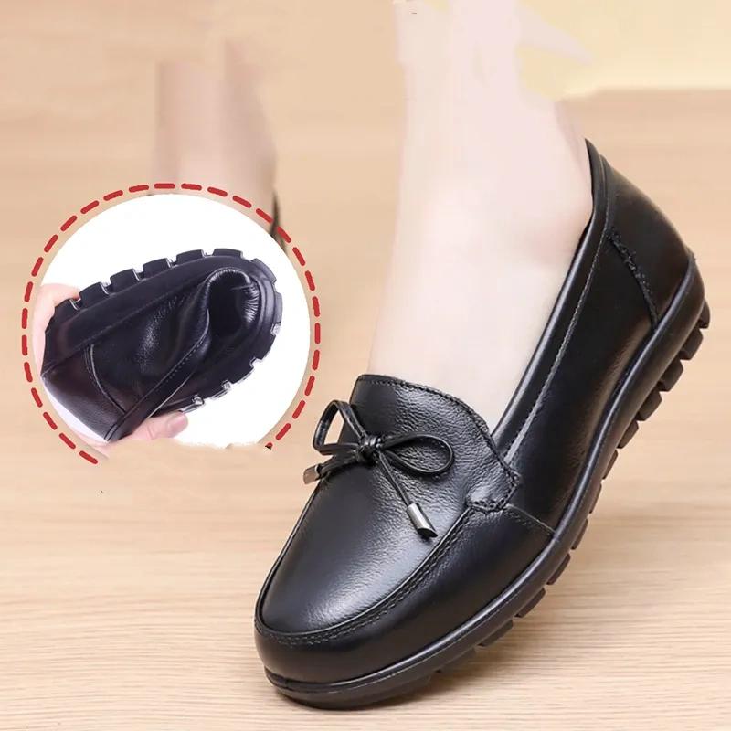 Skórzane Miękkopodzelowe Buty dla Matki, Czółenka, Buty Skórzane, Antypoślizgowe Damskie Buty na Płaskiej Podeszwie dla Kobiet w Średnim Wieku, Wygodne na Wiosnę i Jesień