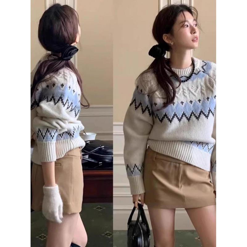 Women's Retro Color Block Jacquard Sweater - Autumn/Winter 2023 Soft Cable Knit Long Sleeve Top