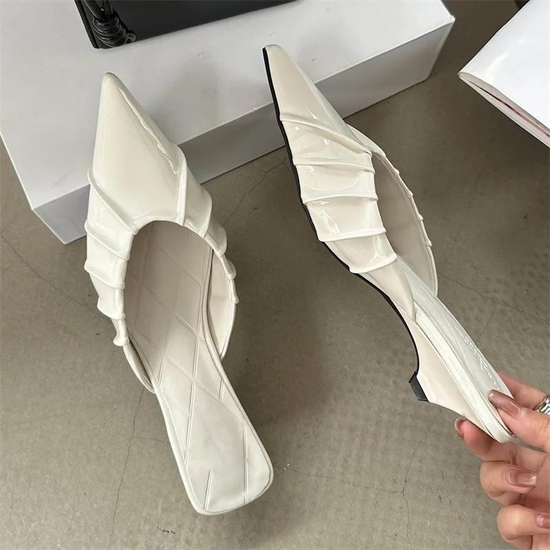 

Fashion Eilyken Women Slipper Patent Leather Pointed Toe Mules Low Heels Shoes High Quality Fashion Dress Zapatos De Mujer 35