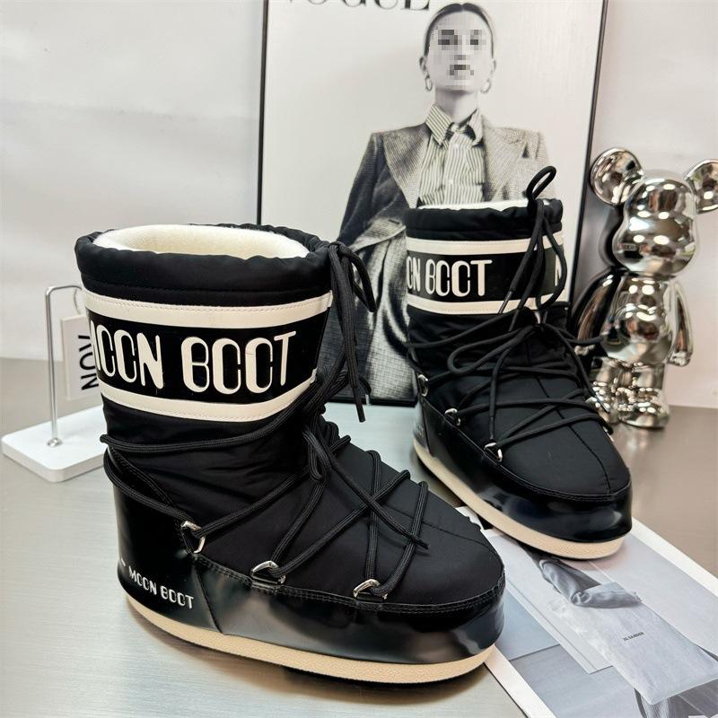 2026 New Heightening Autumn and Winter Moon Boots Women's Non-slip Warm Snow Boots Trendy Boots Ruffian Young Same Boots Medium Tube Lace-up