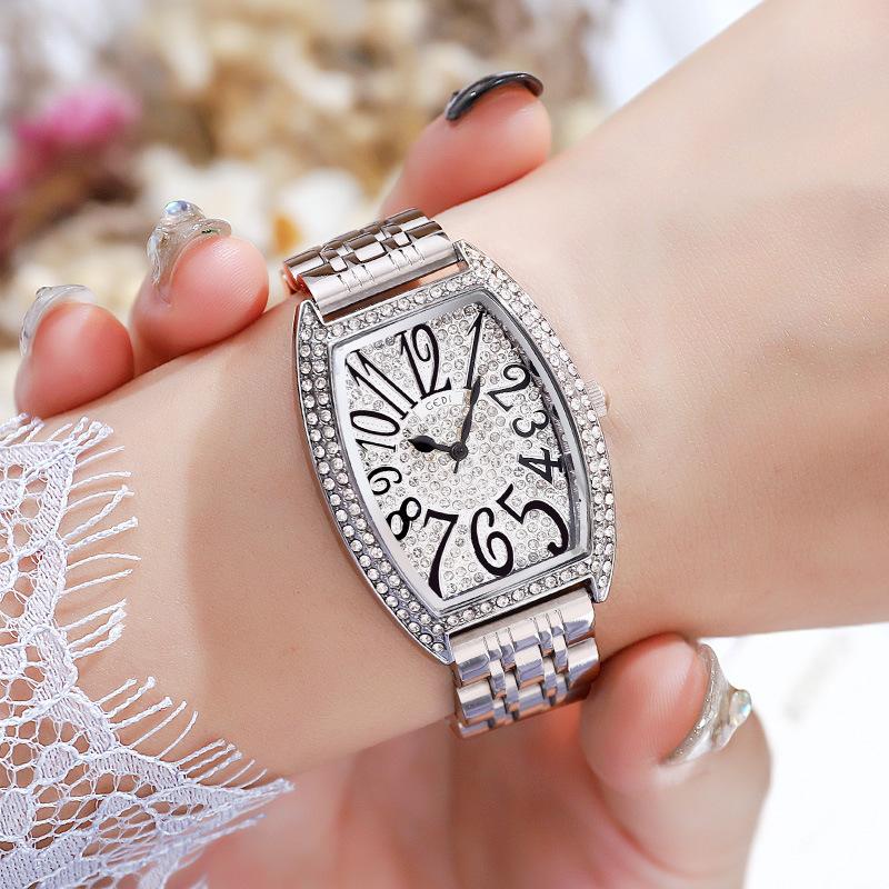 Fashion Light Luxury Steel Belt Watch Retro Wine Barrel Quartz Women'S Watch Niche Gypsy Women'S Watch