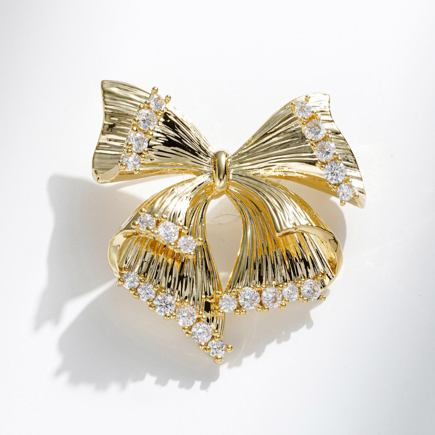 Bo Xin Yun Gold-Plated Copper Zirconia Bow Brooch - Hand-Brushed Ancient Design Corsage Accessory