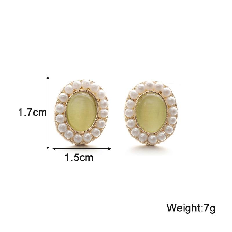 Neue Perle Oval Damen Kleine Ohrringe Hellgrün Acryl Bonbonfarbe Süße Geometrie Winzige Ohrringe für Damen Coole Sachen 2025